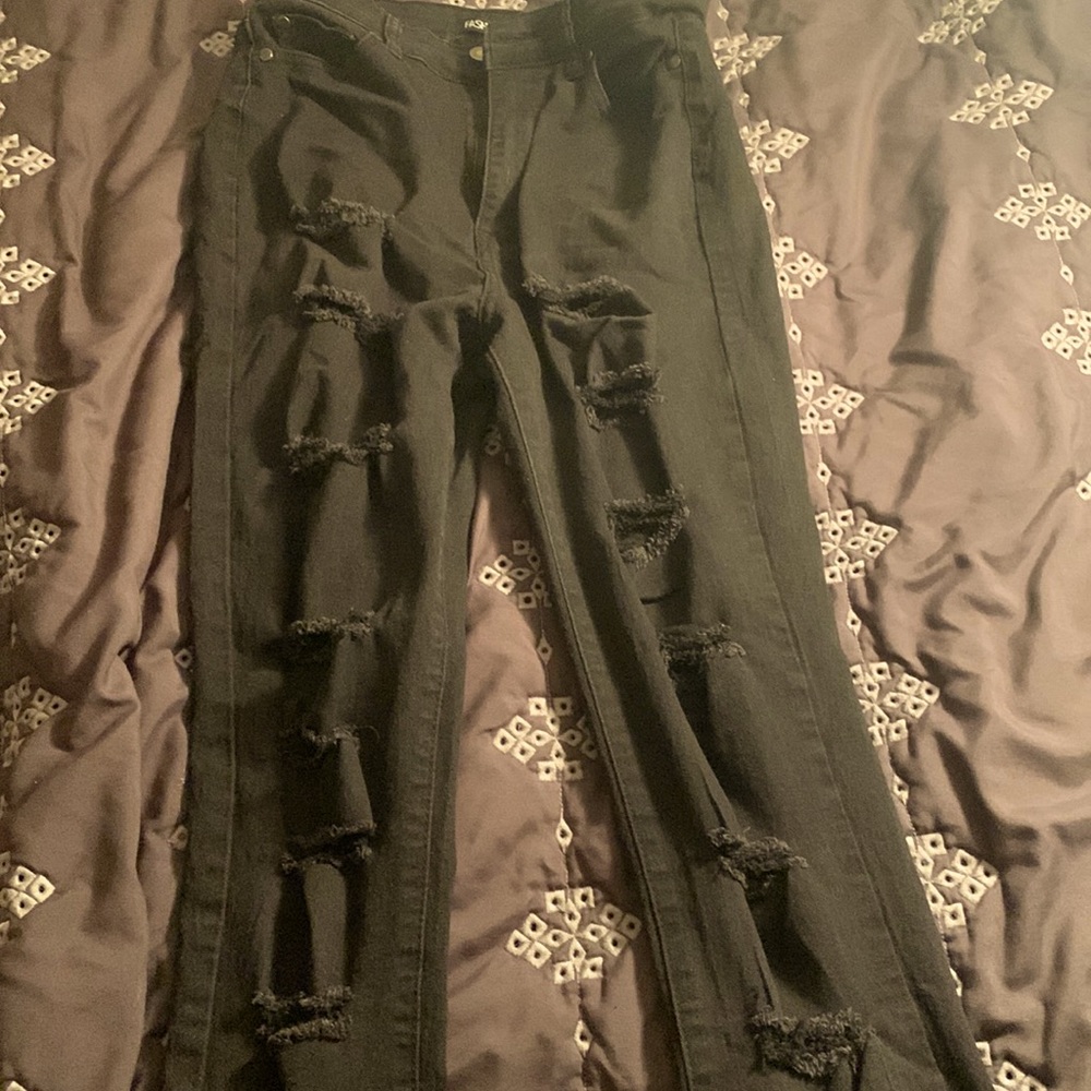 Black distressed jeans